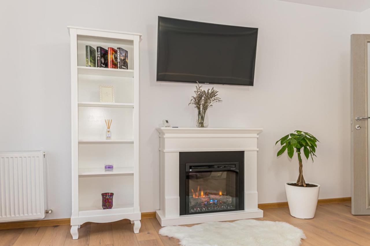 Apartamente Lavender Braşov Exterior foto