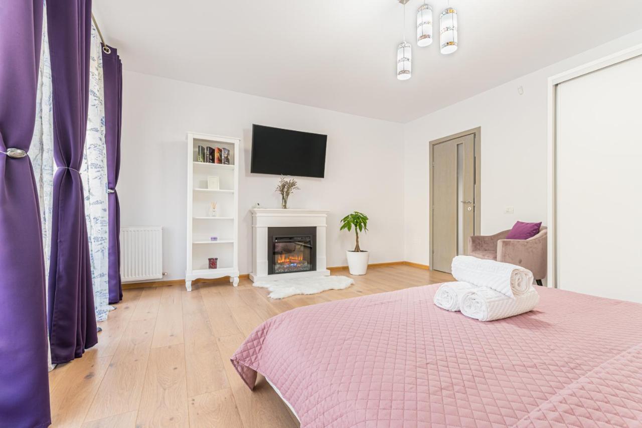 Apartamente Lavender Braşov Exterior foto