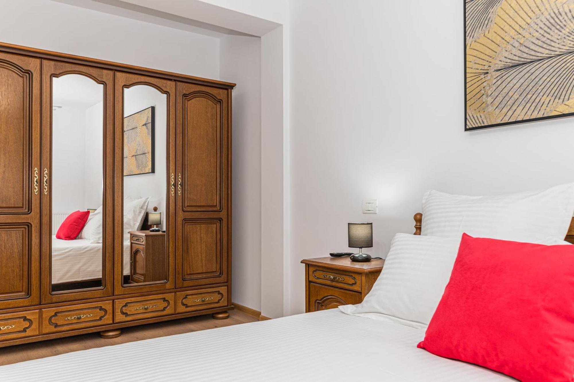 Apartamente Lavender Braşov Exterior foto